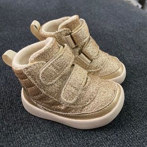 Baby ugg boots gold glitter